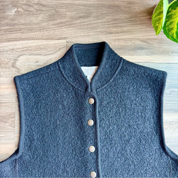 Minimalist Classic 100% Wool Petite Button Front Vest - Picture 3 of 10
